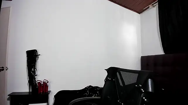 MistressVenena লাইভ XXX চ্যাট