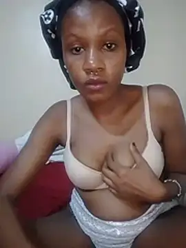 PrettyMonah Chat XXX in diretta