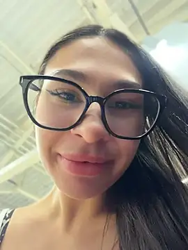 Aria51's Live XXX Chat