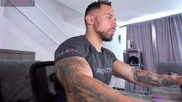 Mason_fit09 Chat XXX in diretta