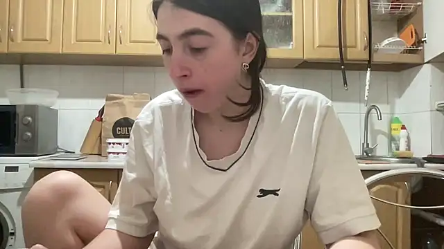Aphr0ditee's Live XXX Chat