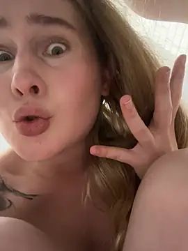 XXX chat uživo modela SiaLater