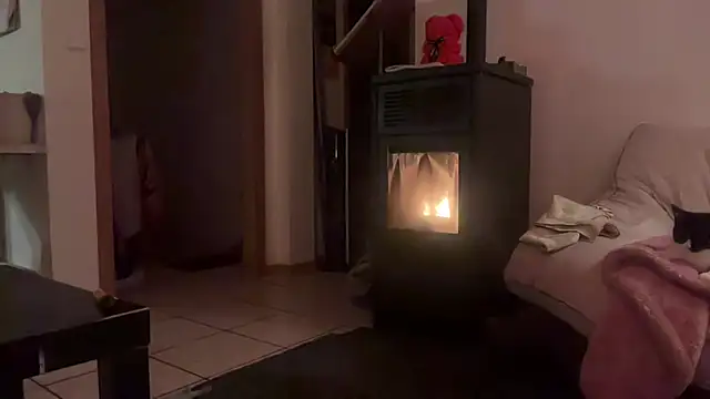 Živý XXX chat DouceMarine