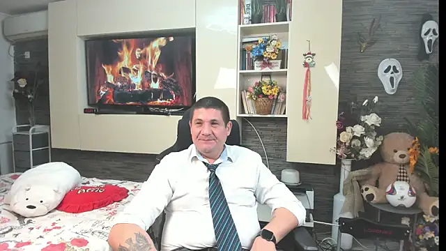 SpartacusDaddy48 Chat XXX in diretta