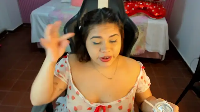 צ'אט XXX בשידור חי של samy_19_