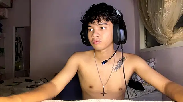liam_alttwink webkamerás műsora