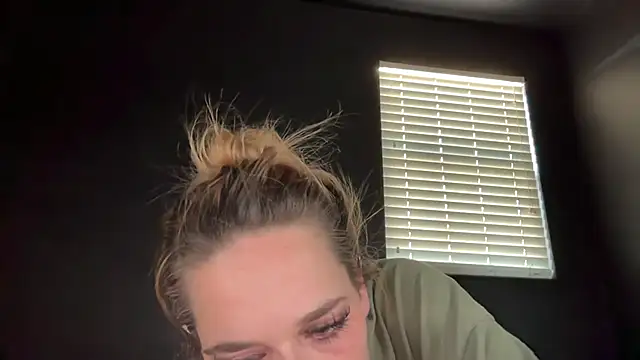 Онлайн чат XXX hungandcloudy