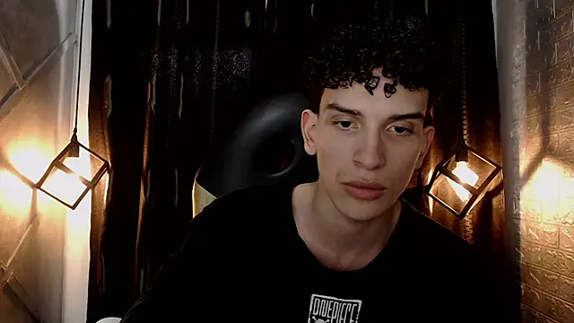 Онлайн чат XXX DAMIAN_22