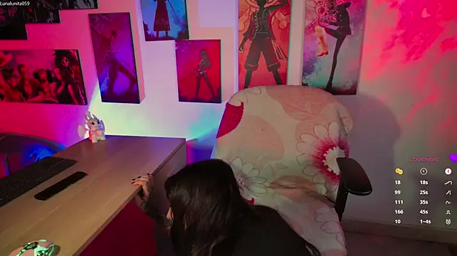 Chat +18 de emma_luna59 ao vivo