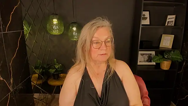 NataliMellow Chat XXX in diretta