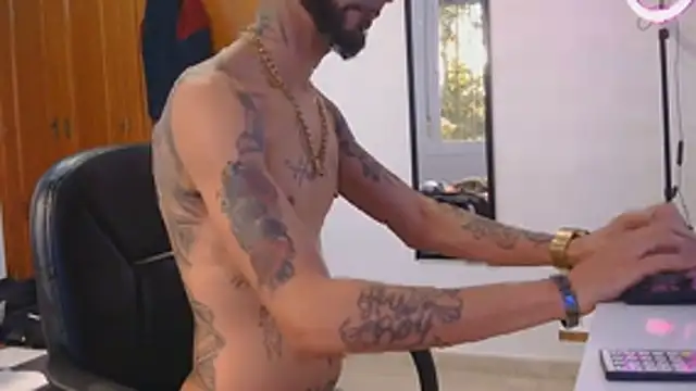 VanityMan91 – Naživo XXX chat