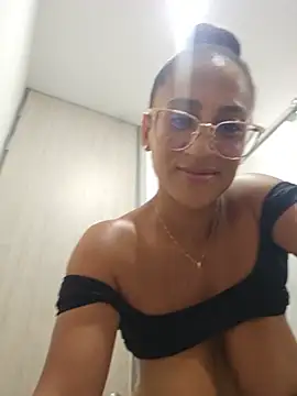 دردشة EmmaFerrary الجنسية المباشرة