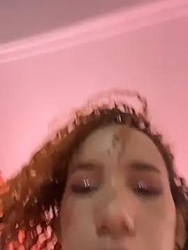 Chat XXX ao vivo de LunaVal_