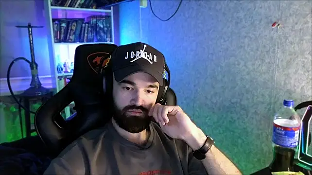 Chat +18 de _Serious_Man ao vivo