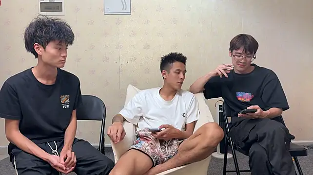 XiaoLin-01  – Naživo XXX chat
