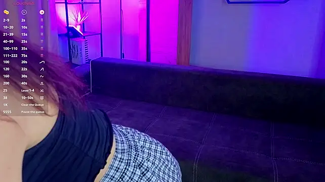 צ'אט XXX בשידור חי של NerixalVire