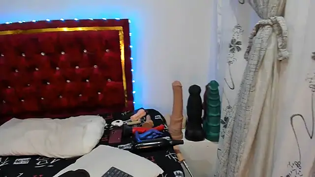 Chat +18 de charlloteevans_X ao vivo