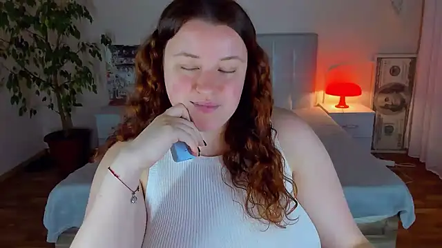 צ'אט XXX בשידור חי של PolinaSalvatore