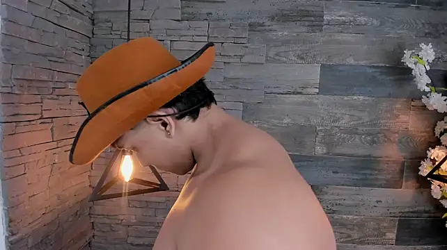 JacobStonne Adlı Modelin Canlı XXX Sohbeti