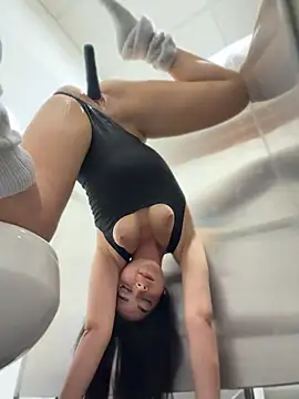 ArieliciousXXX Live XXX-Chat