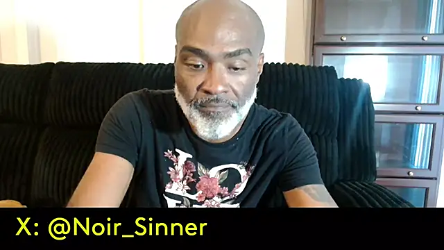 แชท XXX สดของ sinnernoir