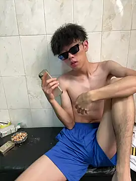 YT_11 élő XXX-chatje