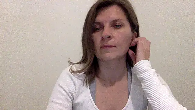 Chat XXX ao vivo de Zirelliny