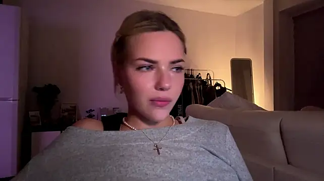 แชท XXX สดของ ChristelDuncombe