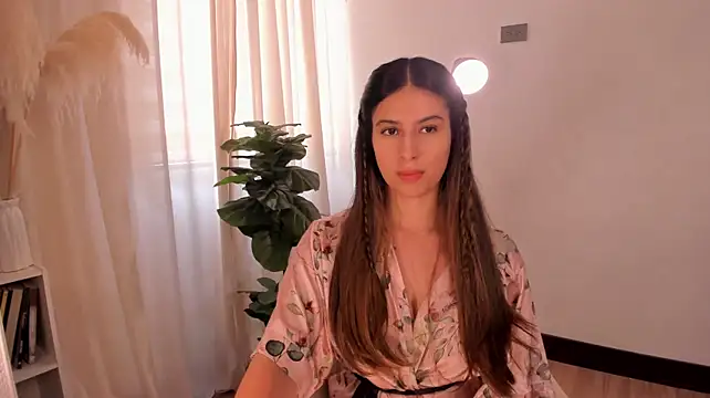 LiaPearce – Naživo XXX chat