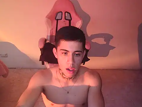 David_LongVibe Adlı Modelin Canlı XXX Sohbeti