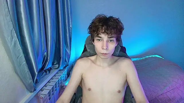 Adam_Kroy Live XXX-chat