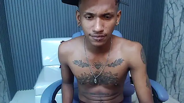 XXX chat uživo modela ManSant