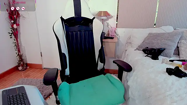 XXX chat uživo modela Jadeh_Williams02