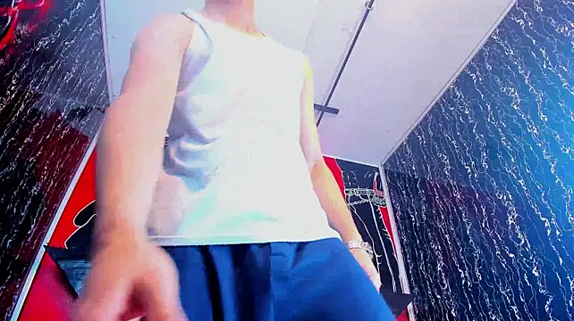 Axel_Romanov 即時 XXX 聊天