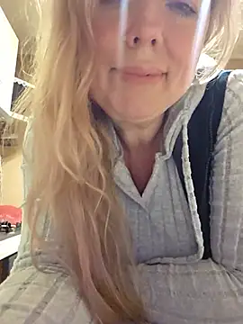 Irina3718 Chat XXX in diretta