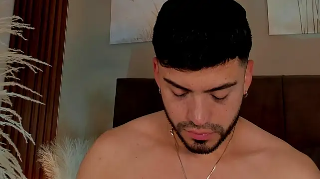 دردشة Alexander_Diazz الجنسية المباشرة