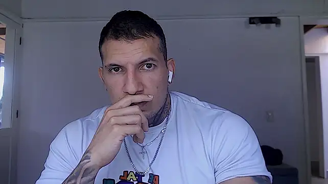 Онлайн чат XXX Shane_Clay
