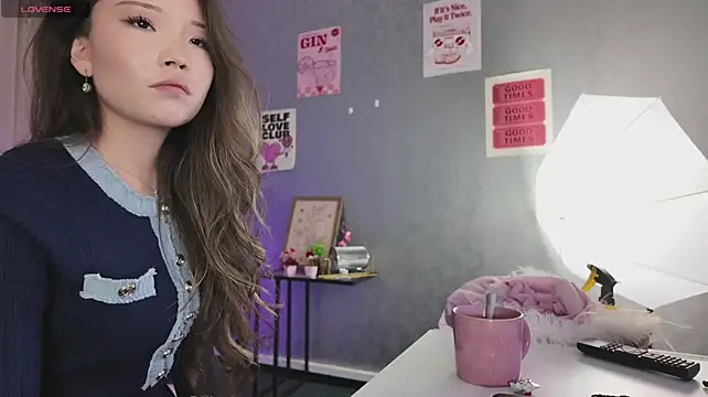 دردشة Adriana03 الجنسية المباشرة