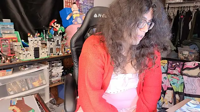 XXX chat uživo modela ShinyCherub