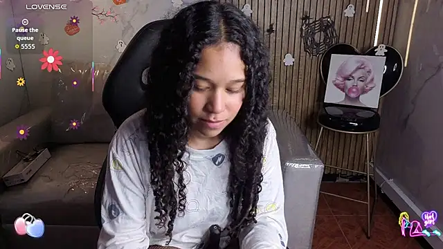 Chat +18 de Malory_starr__ ao vivo