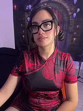 Cris_bdsm1 Adlı Modelin Canlı XXX Sohbeti