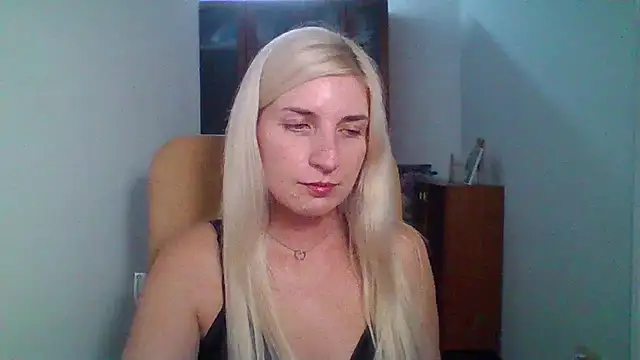 Chat XXX en directo de Alice_Veil