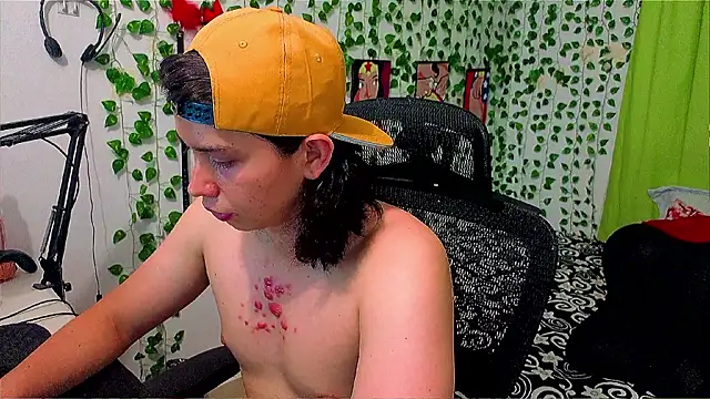XXX chat uživo modela Andy_gray