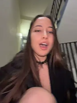 ICrazyOneIRL – Live XXX-chat