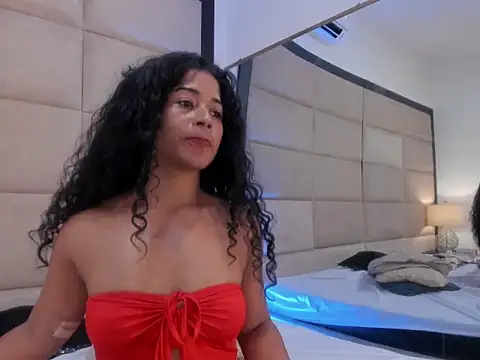 MiiaKiss' Live XXX Chat
