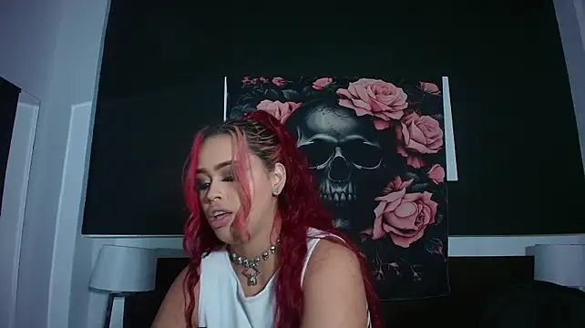 EvaaFoxxy1 Chat XXX live