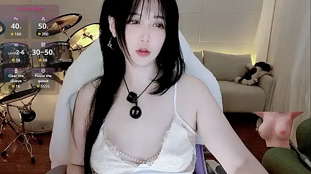 Evangelin-e 라이브 XXX 채팅