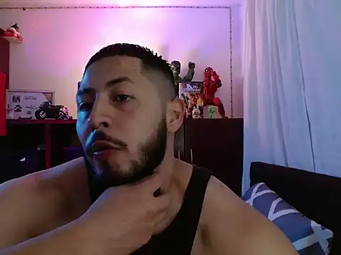 Spilios_low – Naživo XXX chat