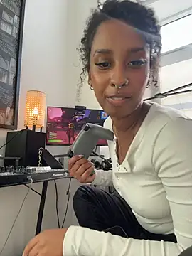 Your_Paris' Live XXX Chat