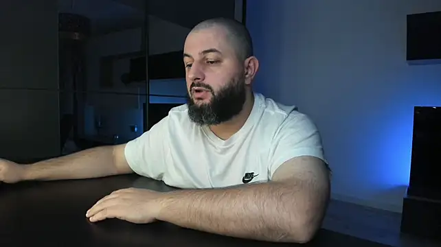 Chat XXX en directo de DravenPeak
